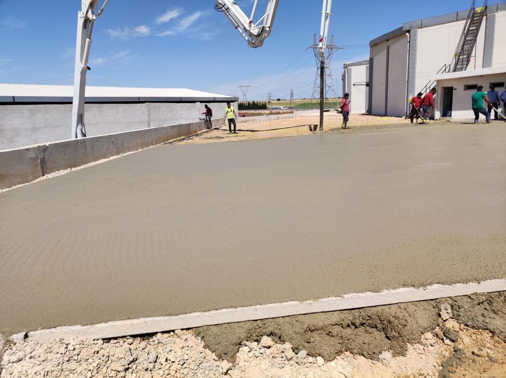 Adana Hacı Sabancı Organize Sanayi Bölgesi Furteks Dokuma Fabrikası Fiber Donatılı Saha Beton Uygulaması - 3